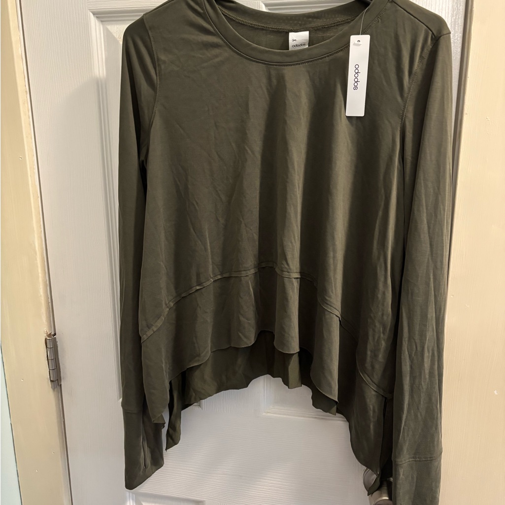 Ododos Women's Green Long Sleeve Athletic Top Nwt